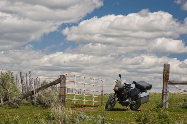 Nice to find ranch land with unlocked gates, and considerate ranchers who only request that passersby close them once through. Nice to find ranch land with unlocked gates, and considerate ranchers who only request that passersby close them once through.