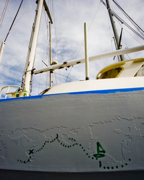 Jason and I had some fun graffitiing the hull before rolling on the green.
