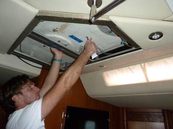 Nicolas vs. the incoming ocean. Nicolas vs. the incoming ocean.