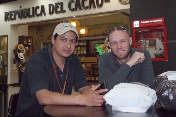 A quick lunch with Marcello at the airport.