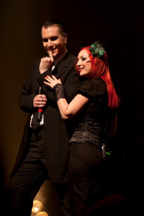 Blutengel says "Goodnight!" to the crowd.