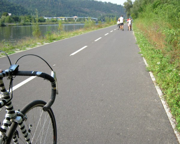 Approaching Prague on  excellent pedestrian / bicycle paths.