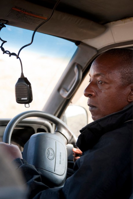 David navigates our vehicle to the next sighting with an uncanny intuition about where the animals are.